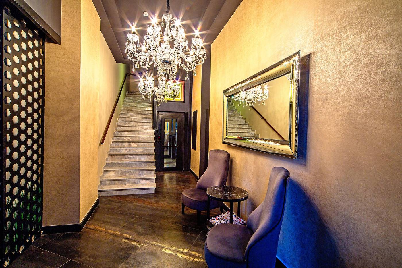 The-Haze-Istanbul-Lobby-16