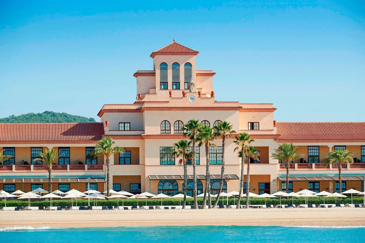 Le-Meridien-Ra-Beach-Hotel---Spa-General-view-7