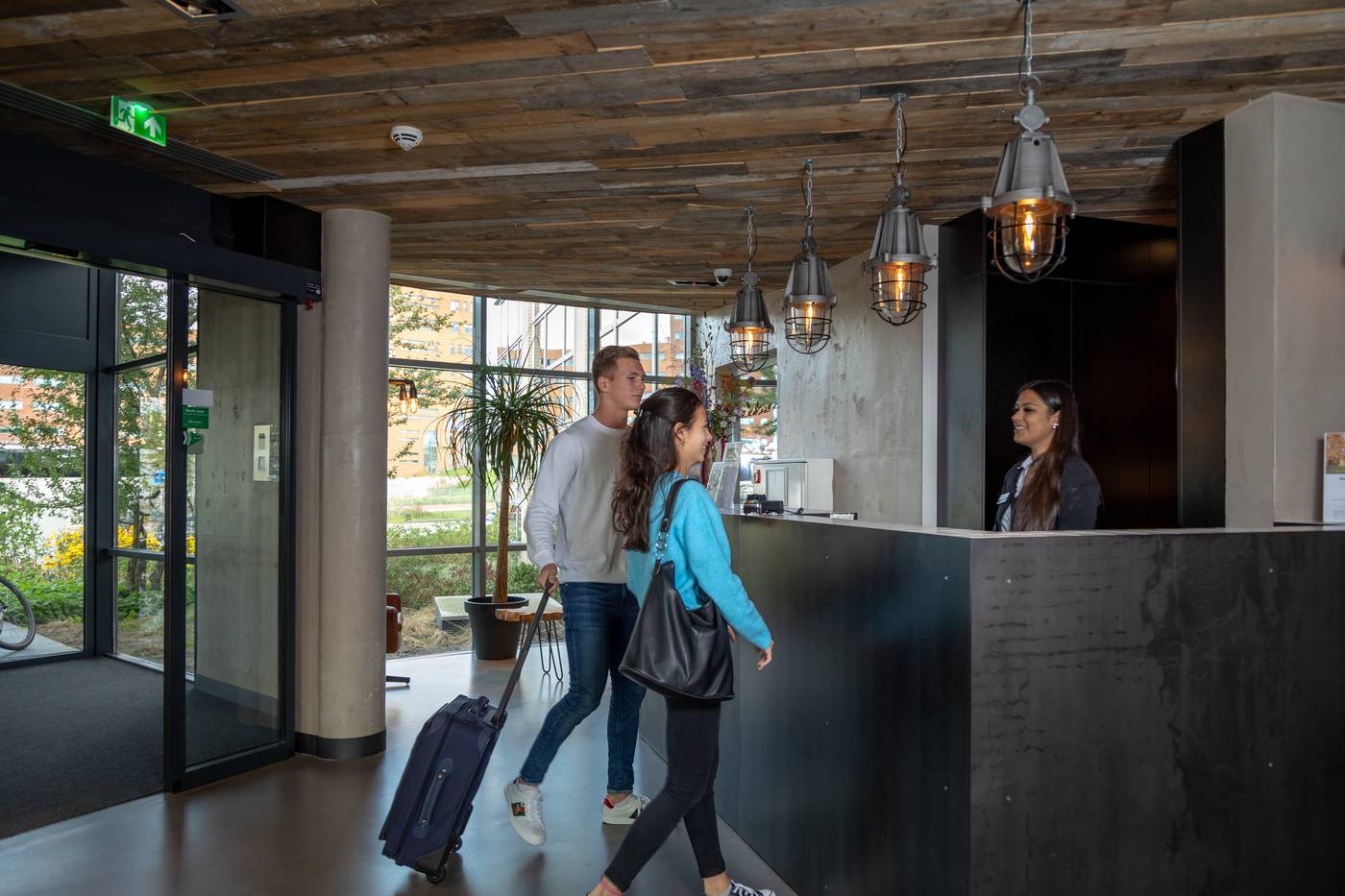 Urban-Lodge-Hotel-Lobby-22