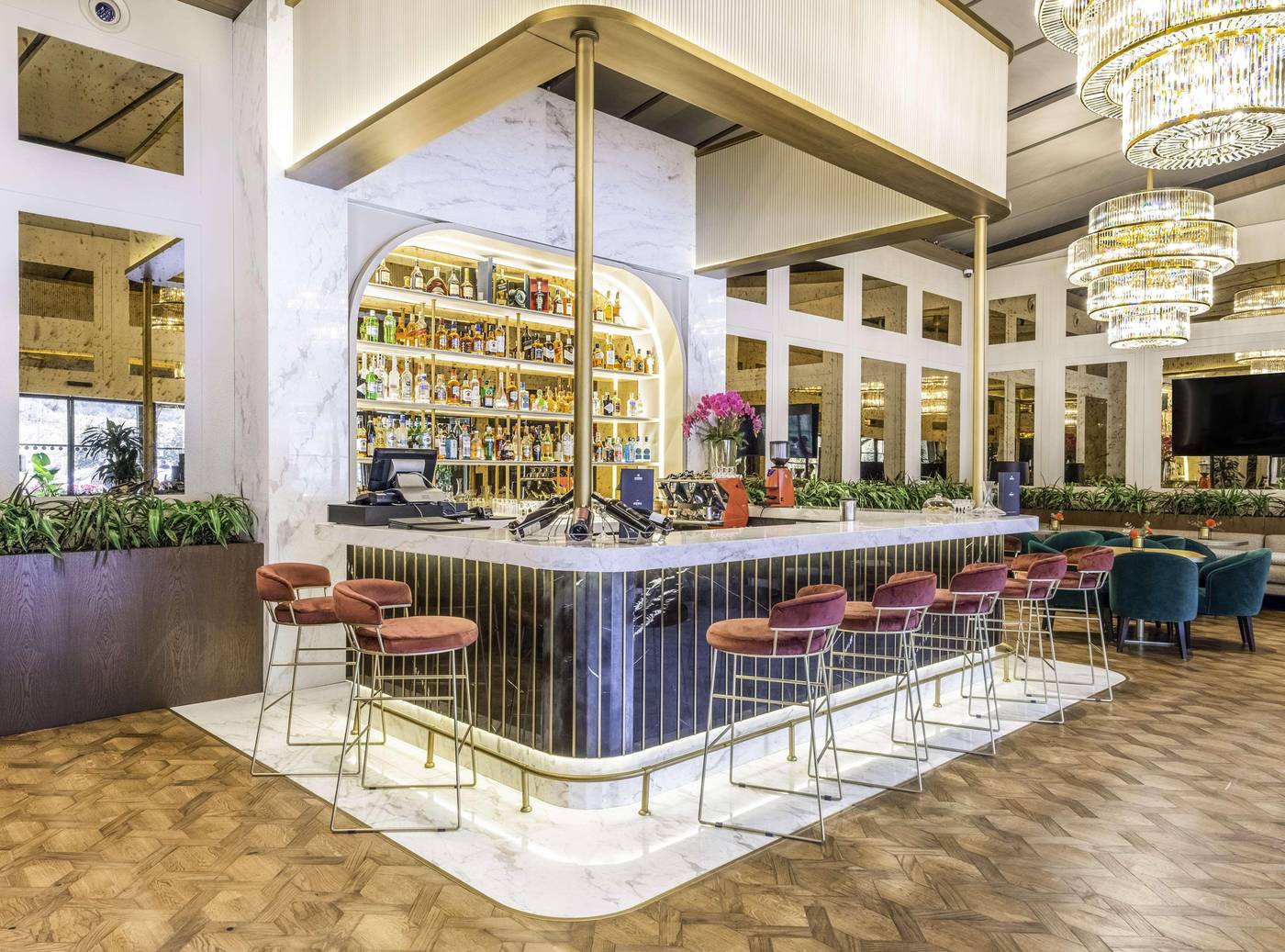 Radisson-Collection-Hotel-Vadistanbul-Bar-25