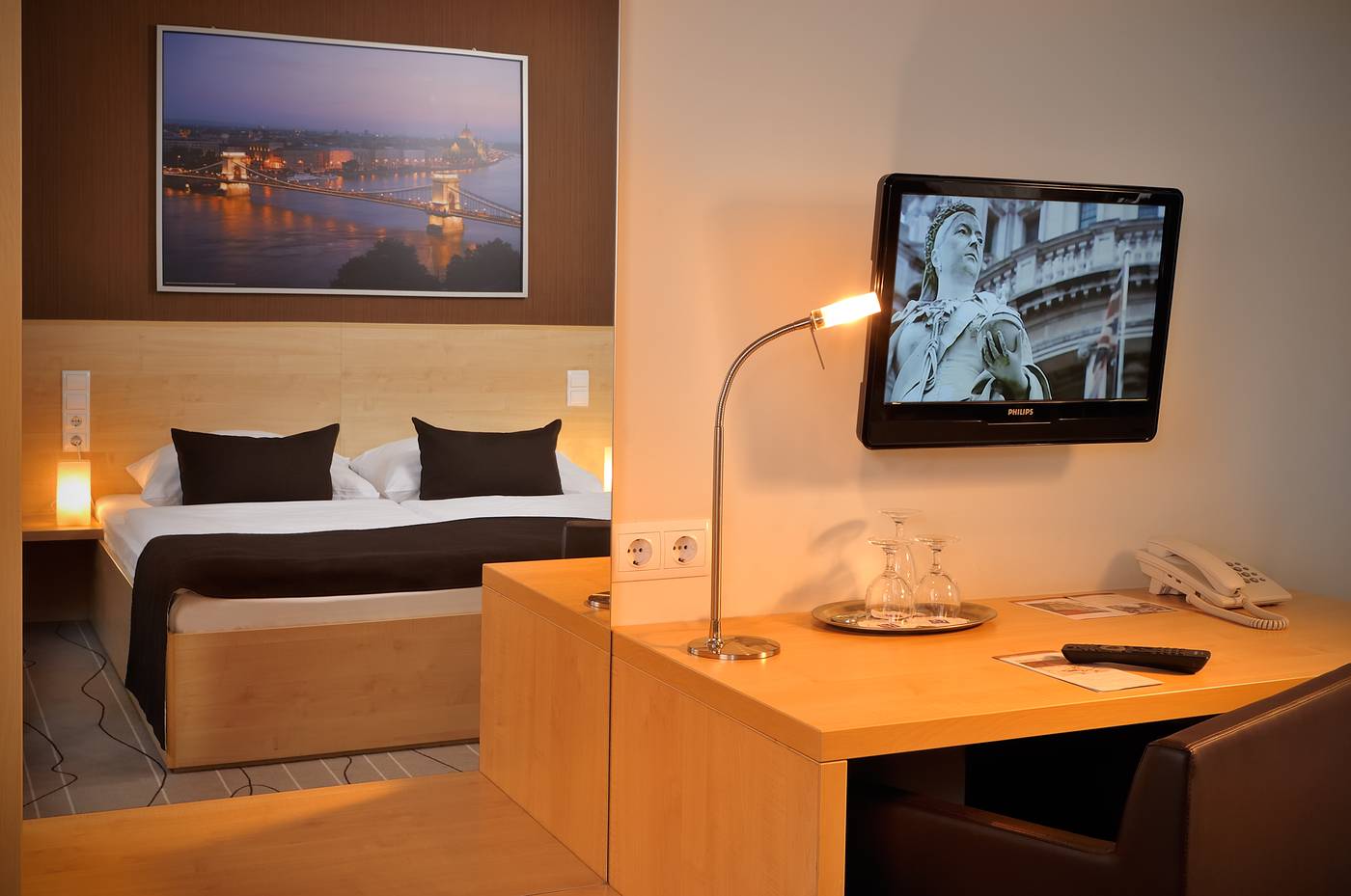 Promenade-City-Hotel-Room-5