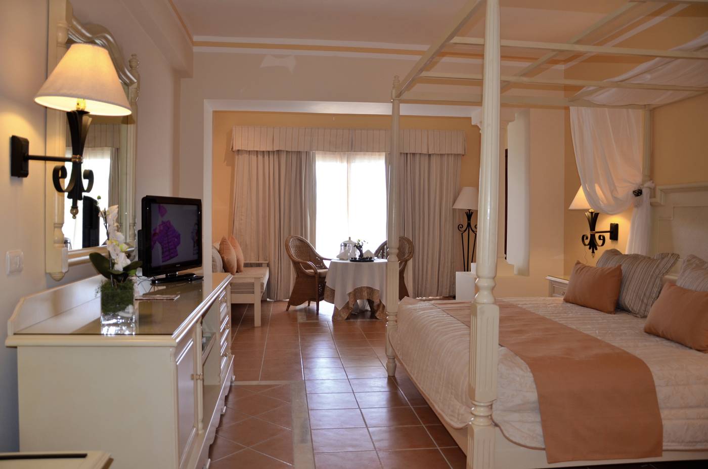 Luxury-Bahia-Principe-Runaway-Bay-All-Inclusive-Adults-Only-Room-35