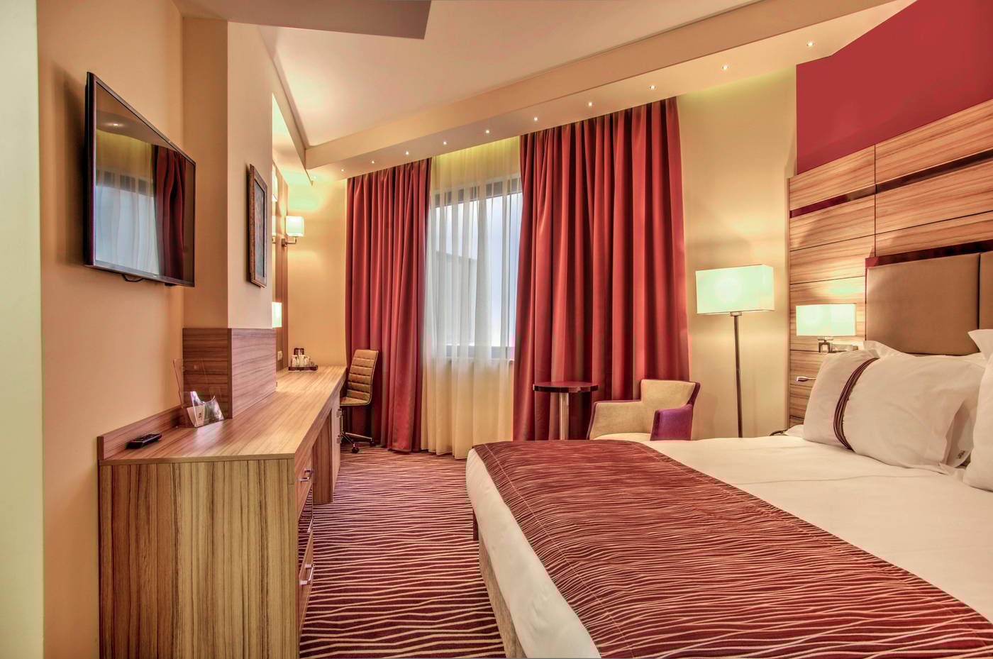 Holiday-Inn-Plovdiv-Room-9