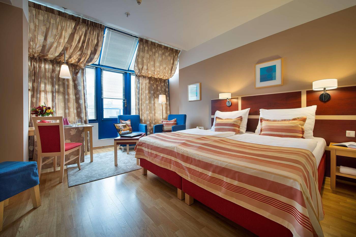 EA-Hotel-Julis-Room-18