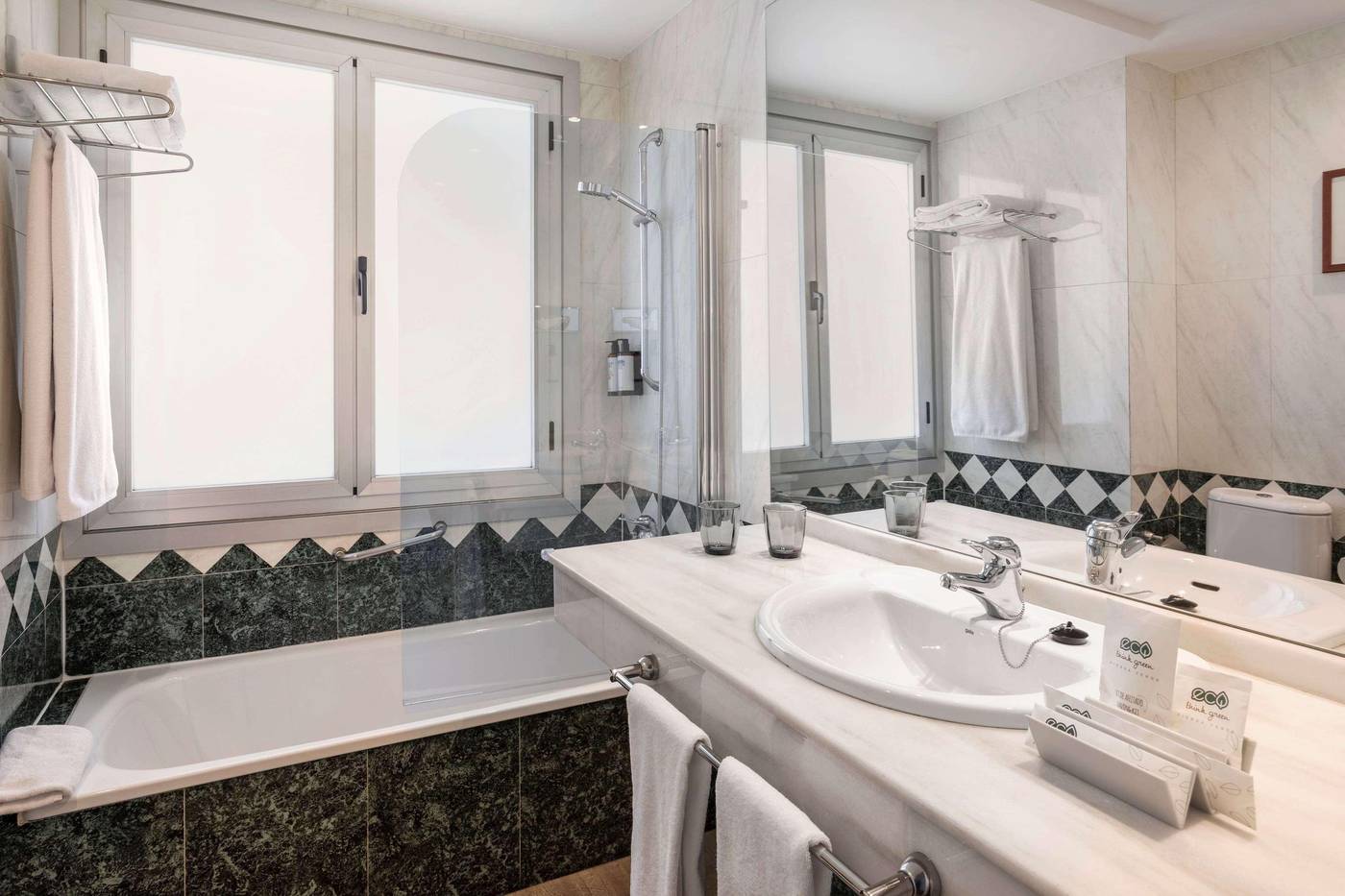 TRYP-Madrid-Chamartin-Hotel-Room-34