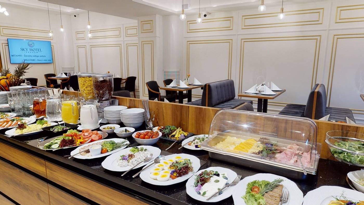 Sky-Hotel-Krakow-Restaurant-45