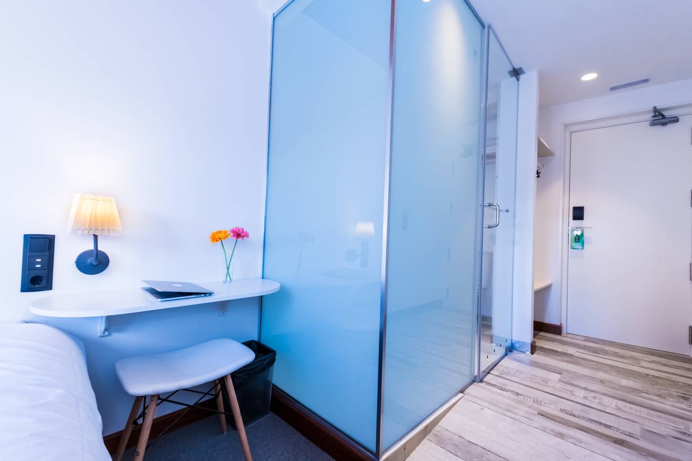 Far-Home-Bernabeu-Room-47