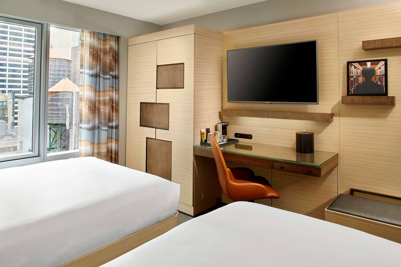 Hilton-Garden-Inn-New-York-Times-Square-North-Room-33