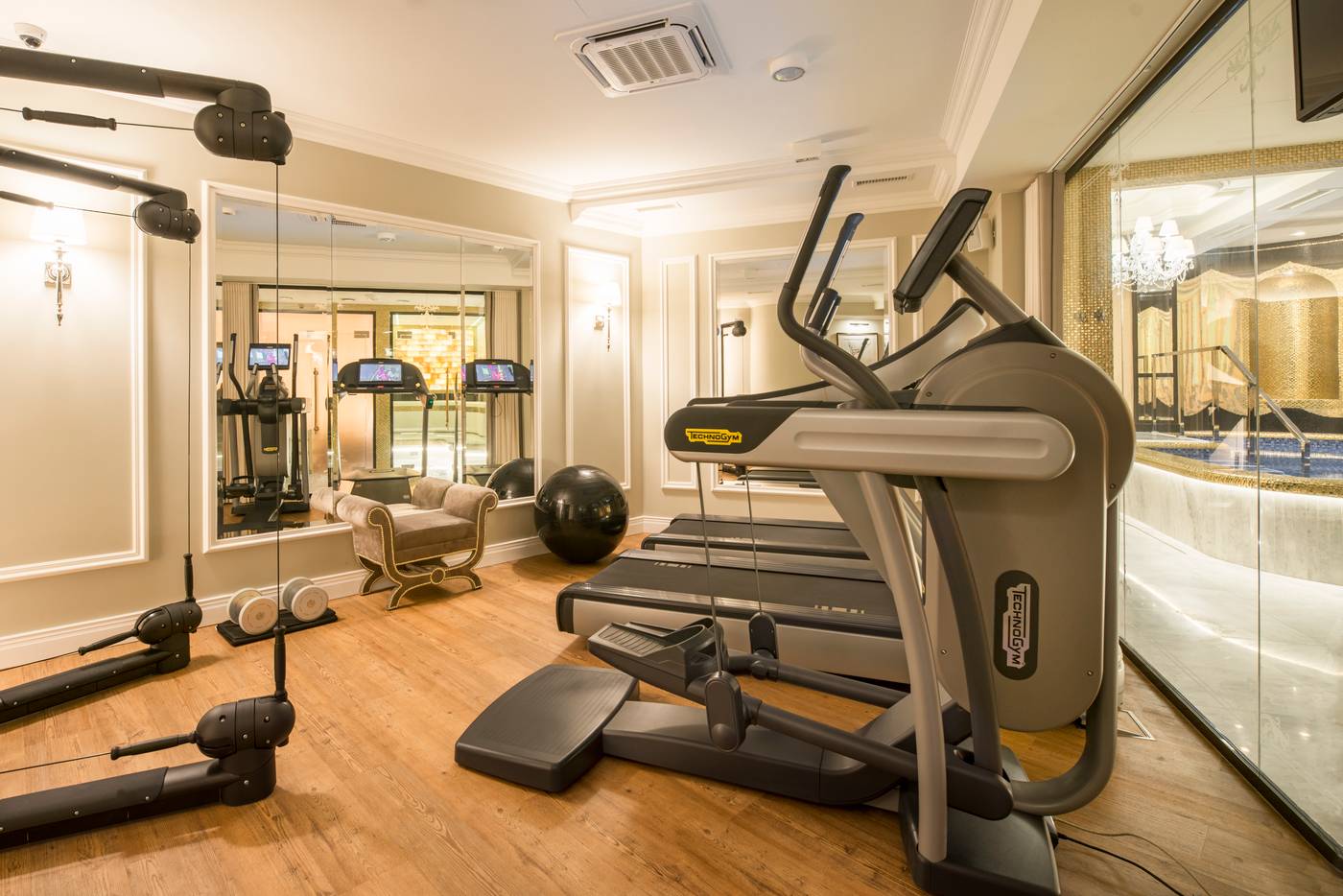 Bachleda-Luxury-Hotel-Krakow---MGallery-Sports-and-Entertainment-58