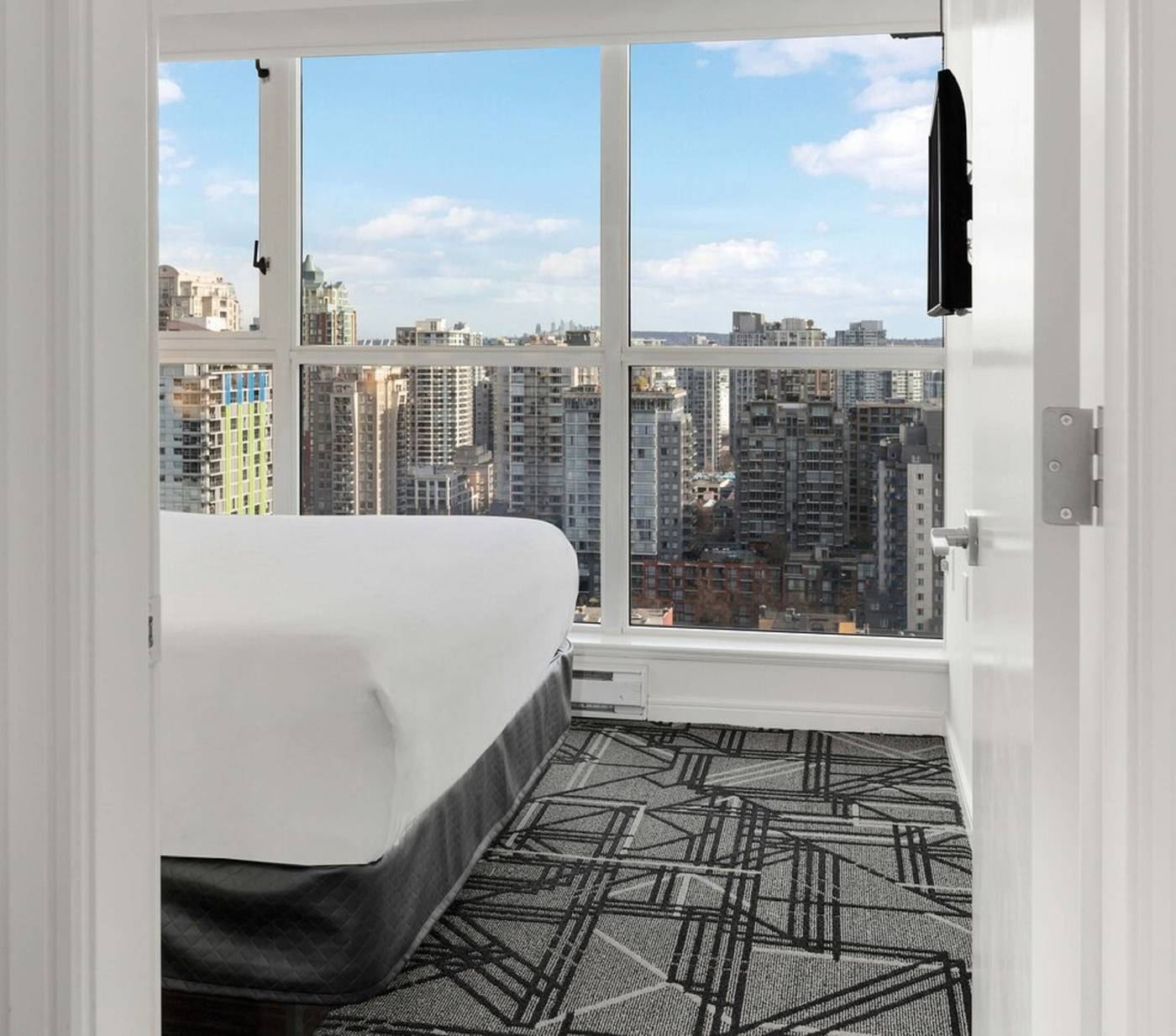 WorldMark-Vancouver-The-Canadian-Room-15