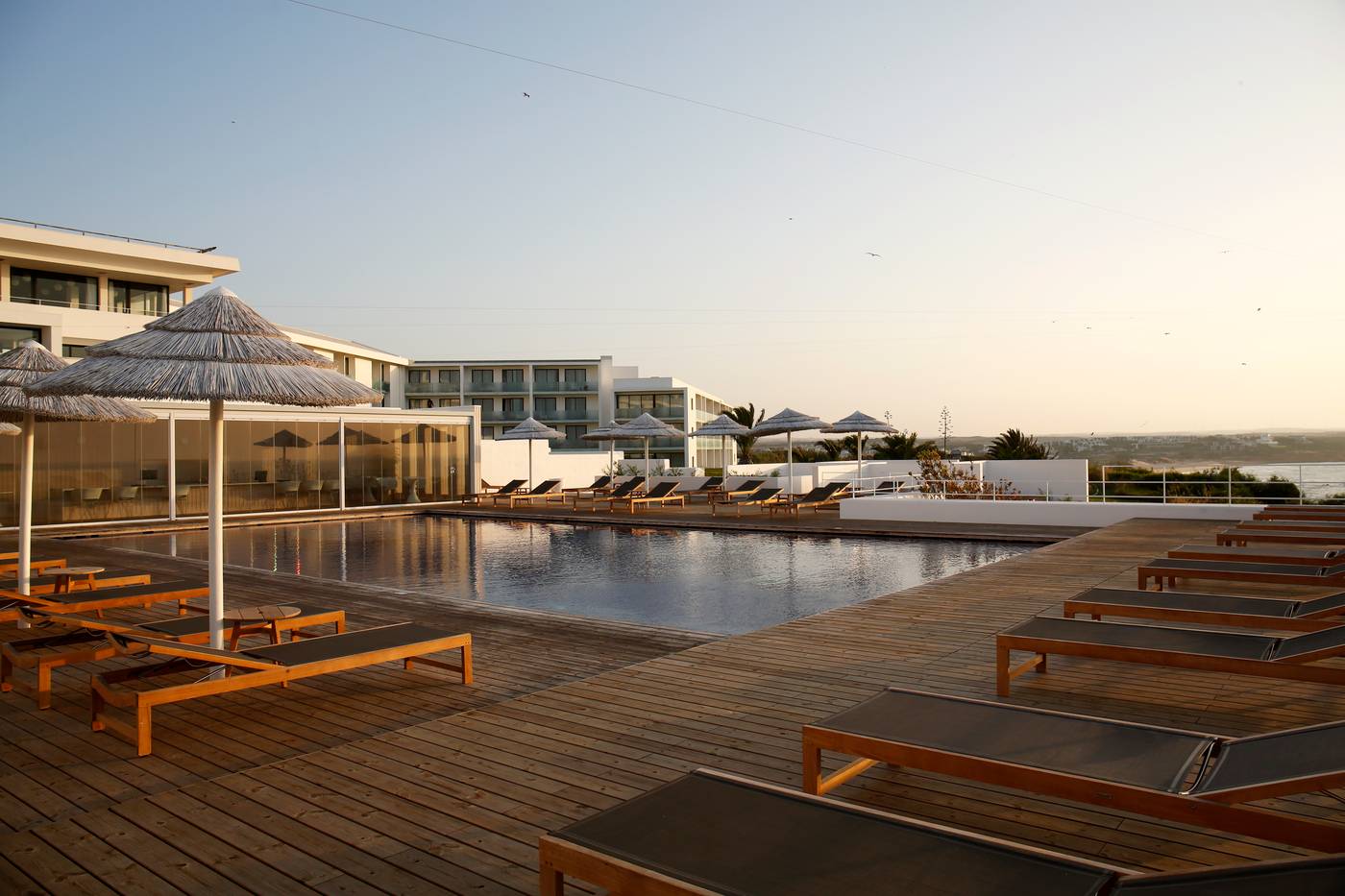 Memmo-Baleeira-Hotel-Pool-5