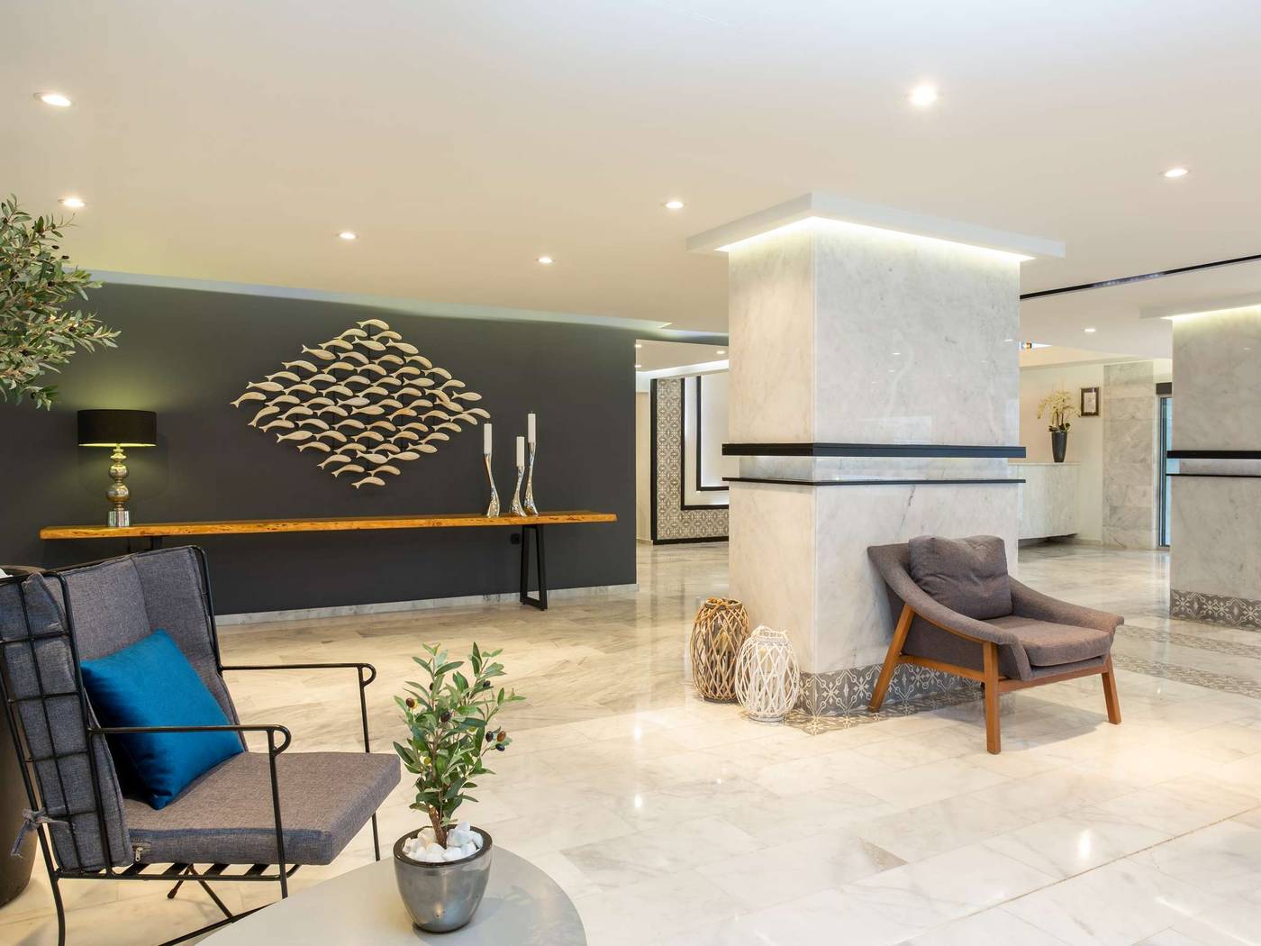 Alexia-Premier-City-Hotel-Lobby-35