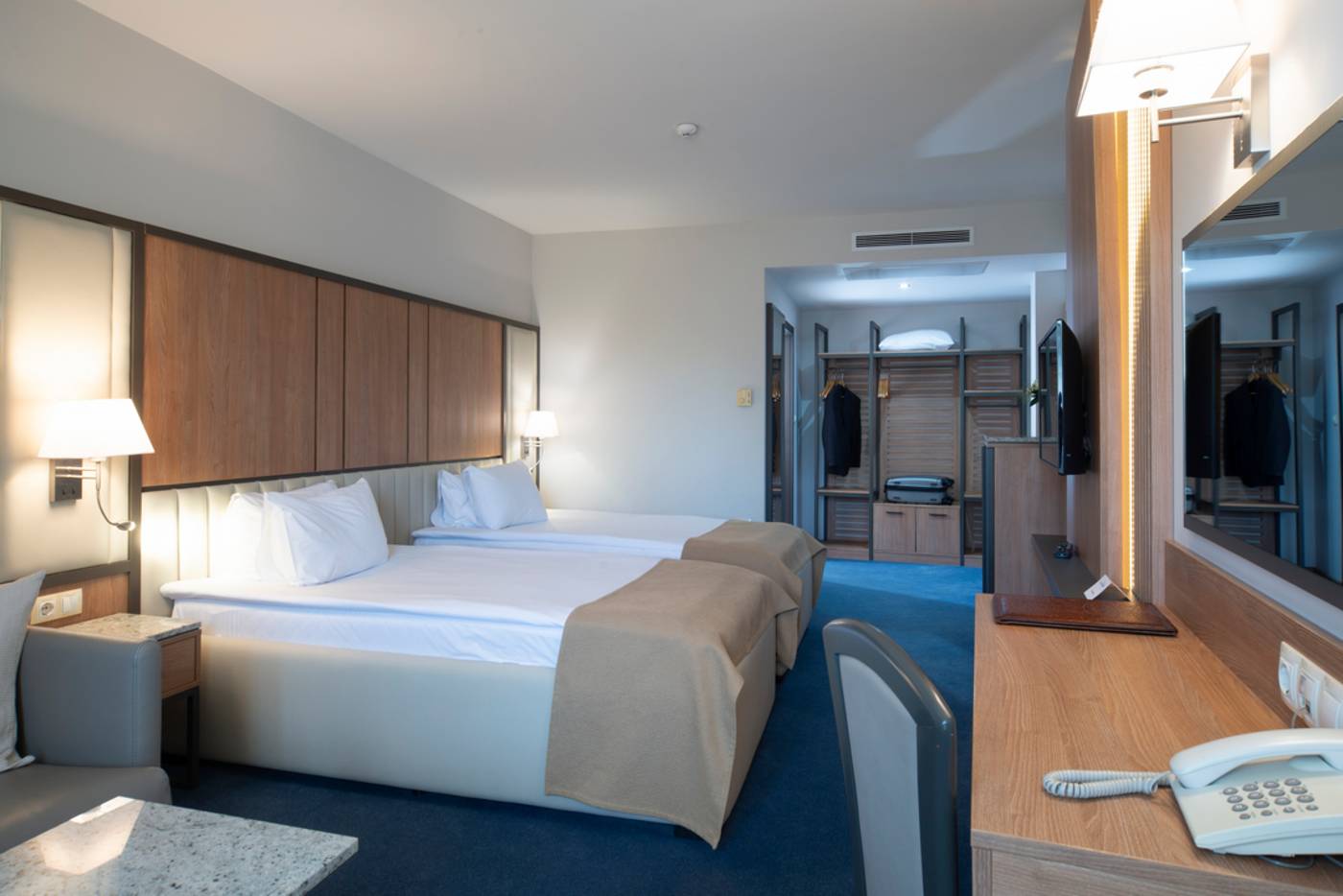 Legends-Bulgaria-SOFIA-Room-9
