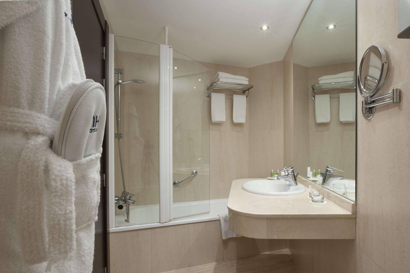 NH-Imperial-Playa-Room-21