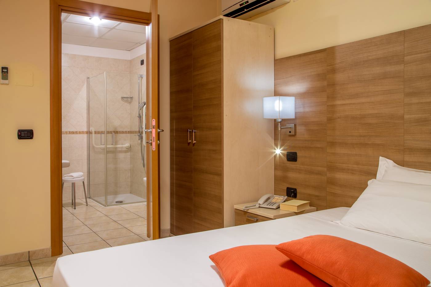 Hotel-Domidea-Room-32