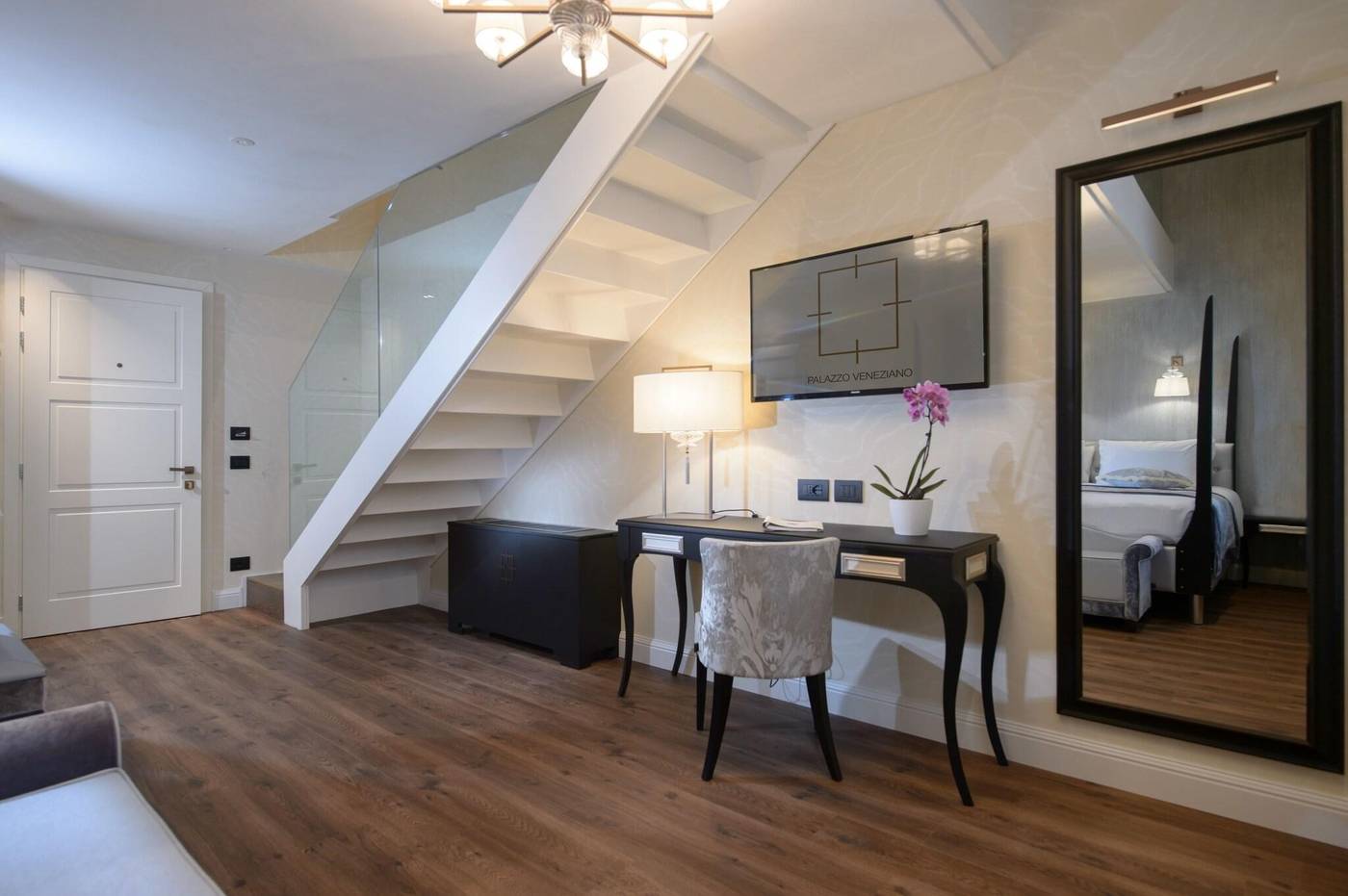 Palazzo-Veneziano-Room-5