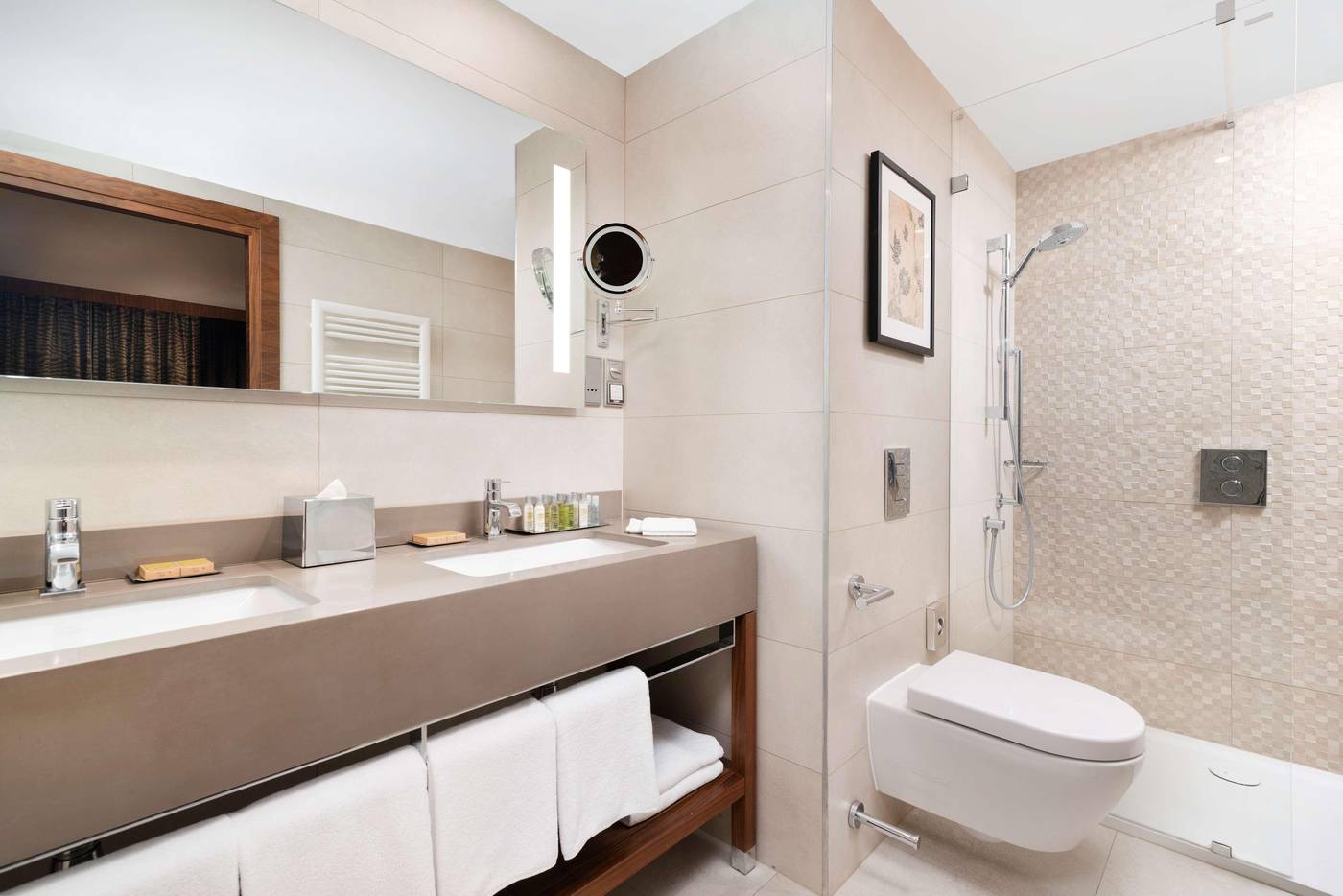 DoubleTree-by-Hilton-Krakow-Hotel---Convention-Cen-Room-43