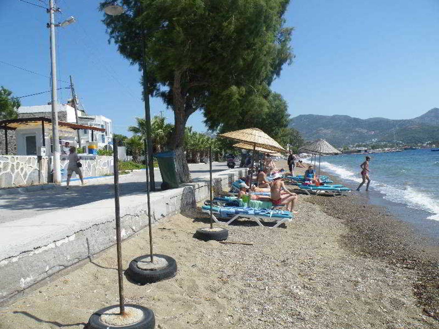 Family-Belvedere-Beach-46