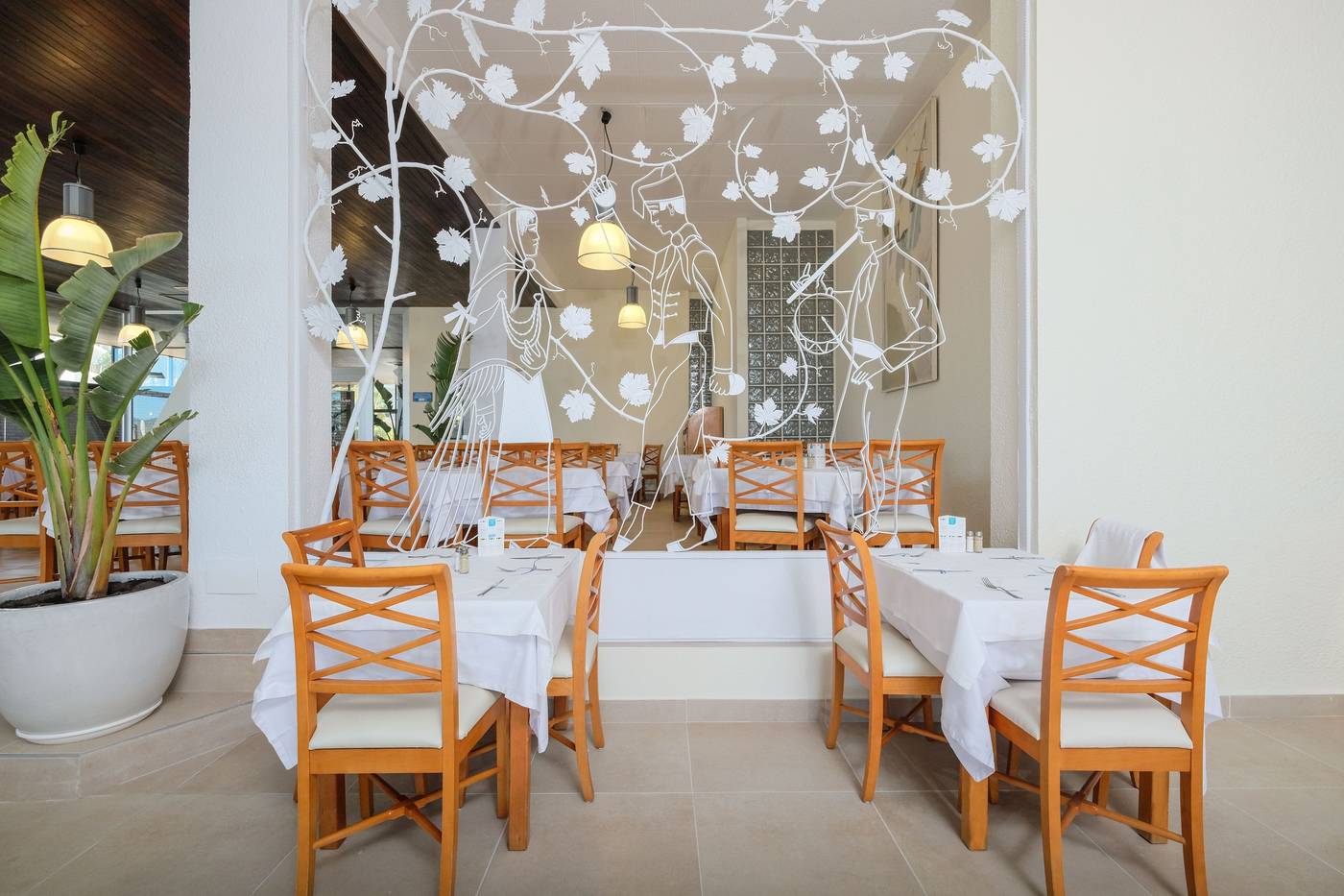 Azuline-Hotel-Mar-Amantis-Restaurant-43