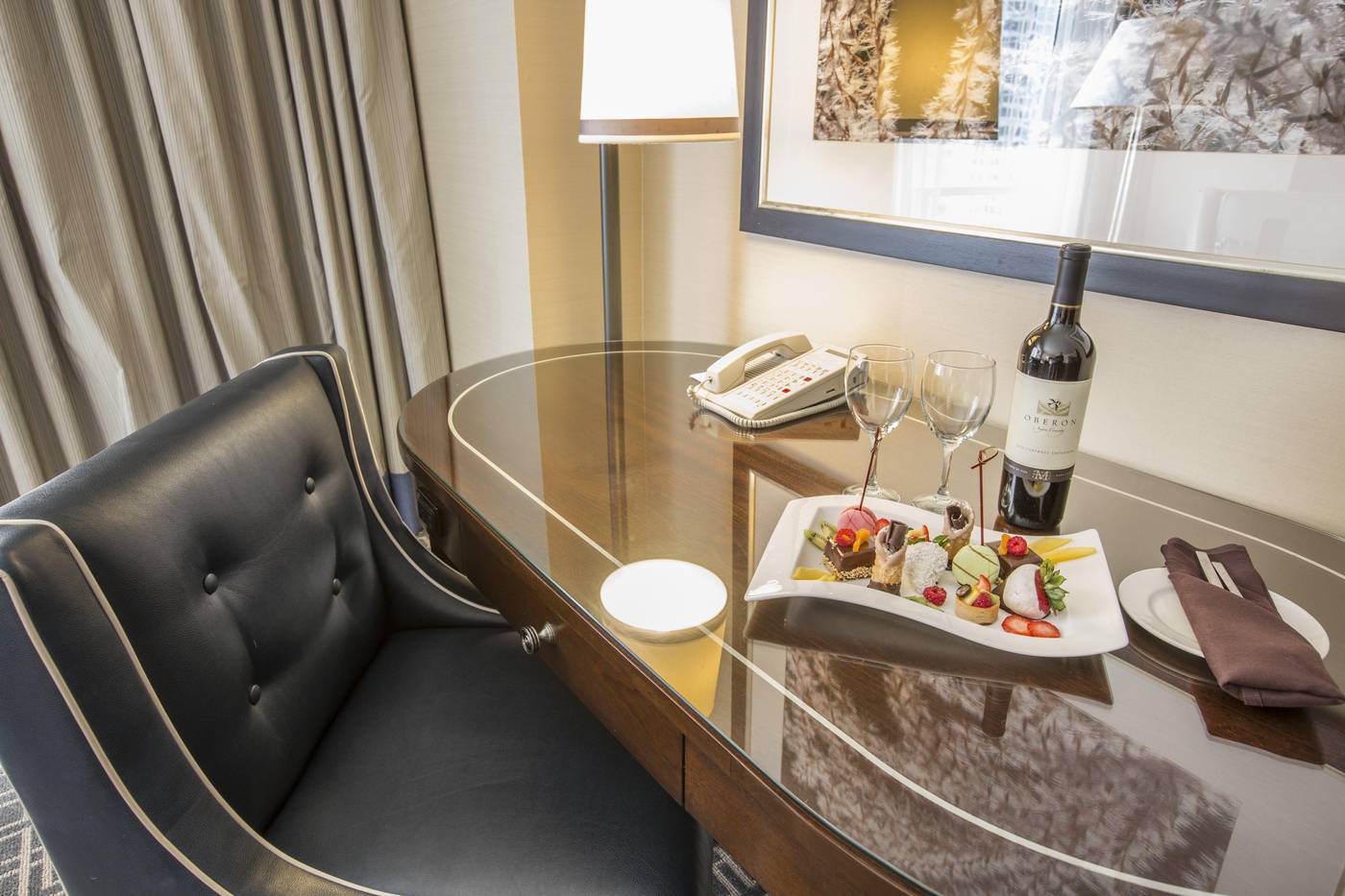 Omni-Los-Angeles-Hotel-at-California-Plaza-Room-38