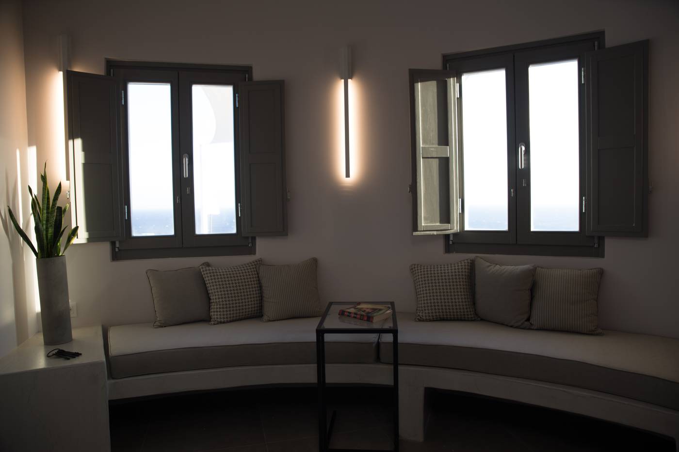 Horizon-Mills-Villas---Suites-Lobby-57