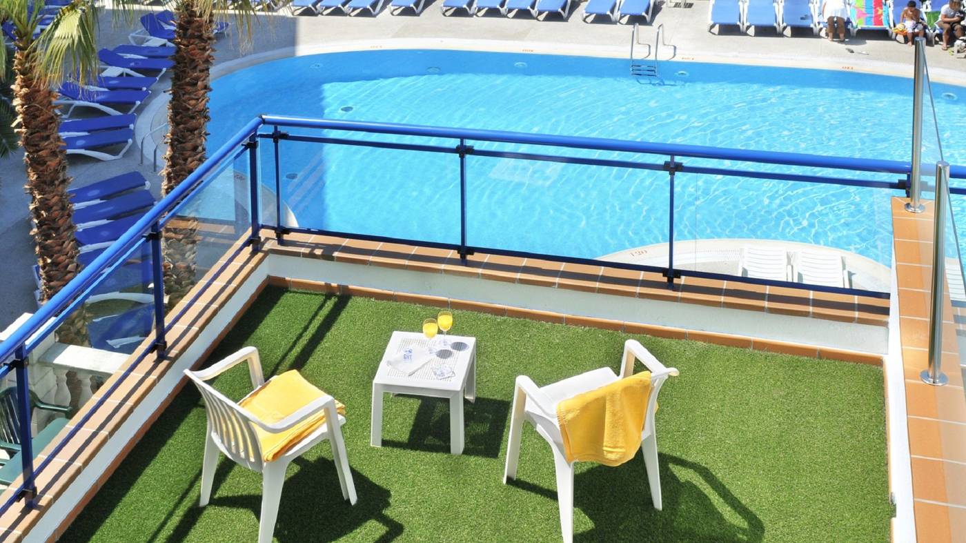 GHT-Costa-Brava-Pool-4