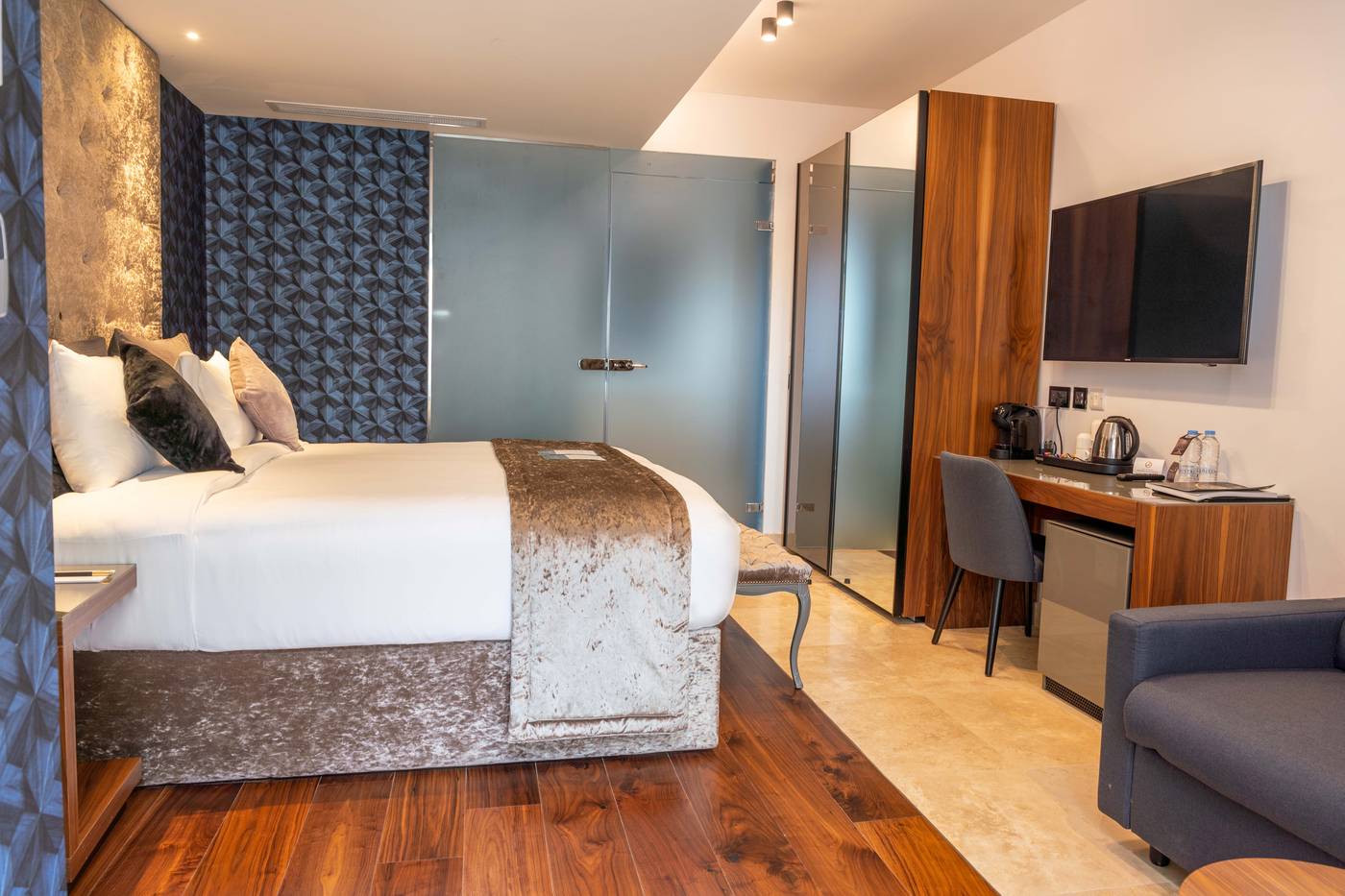 The-Village-Boutique---Spa-Room-11