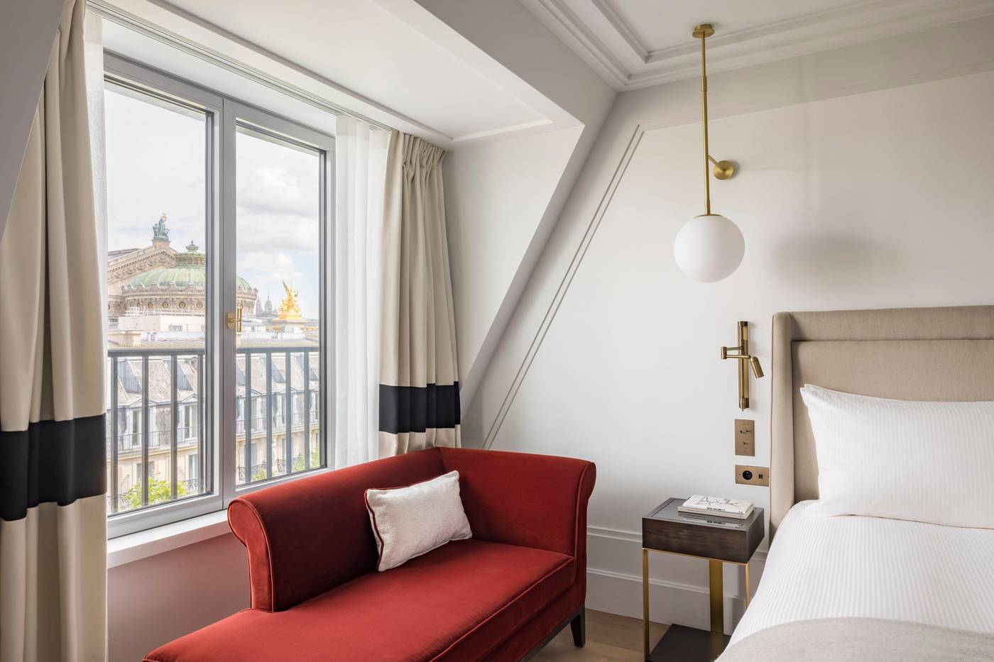 Kimpton-St-Honore-Paris-Room-4