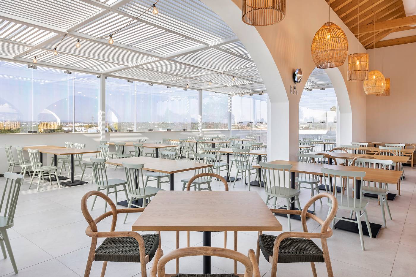 Eden-Villas-and-Apartments-Bar-74