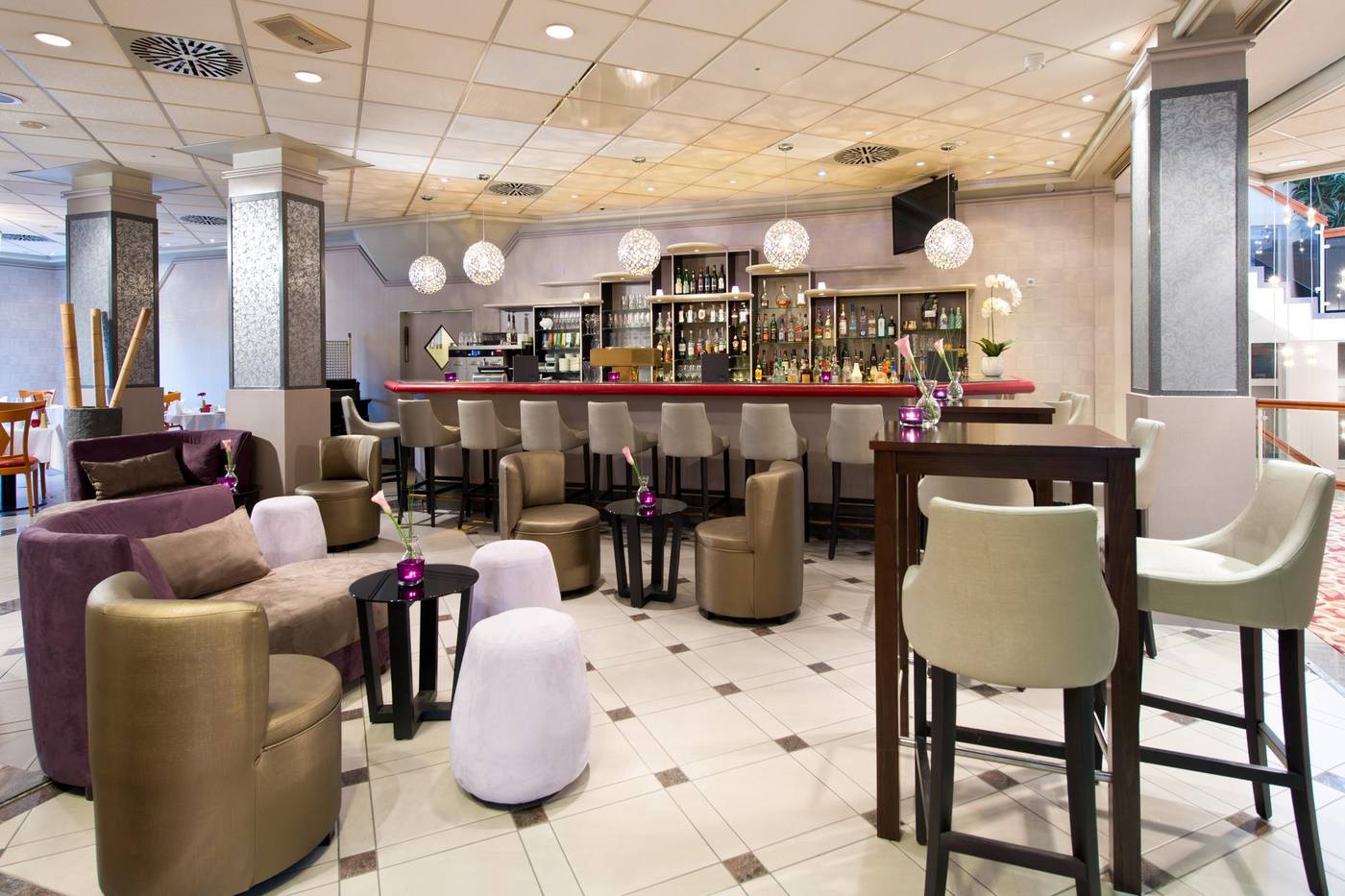 Leonardo-Hotel-Koln-Bar-7