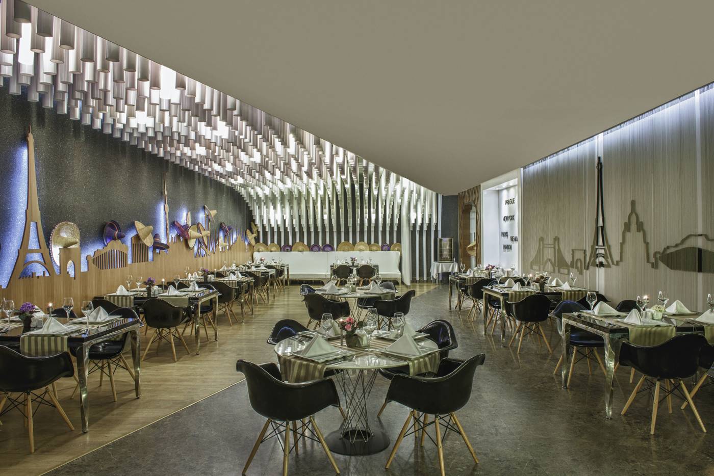 Delphin-Imperial-Restaurant-41