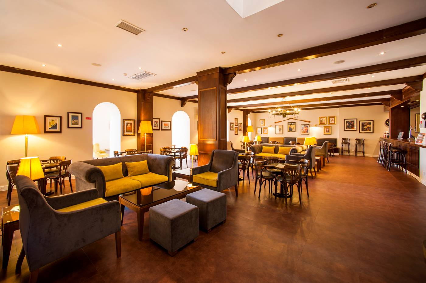 Vila-Gale-Ericeira-Bar-14