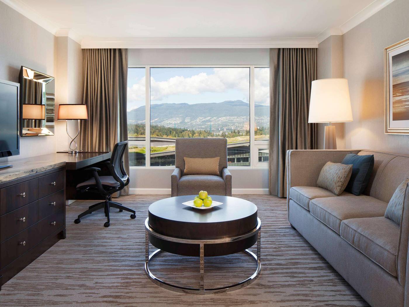 Fairmont-Waterfront-Room-50