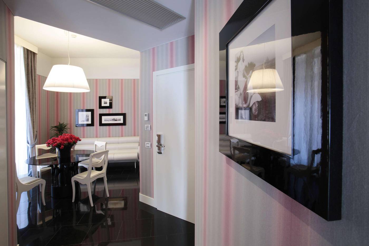 Grand-Hotel-Palace-Lobby-51