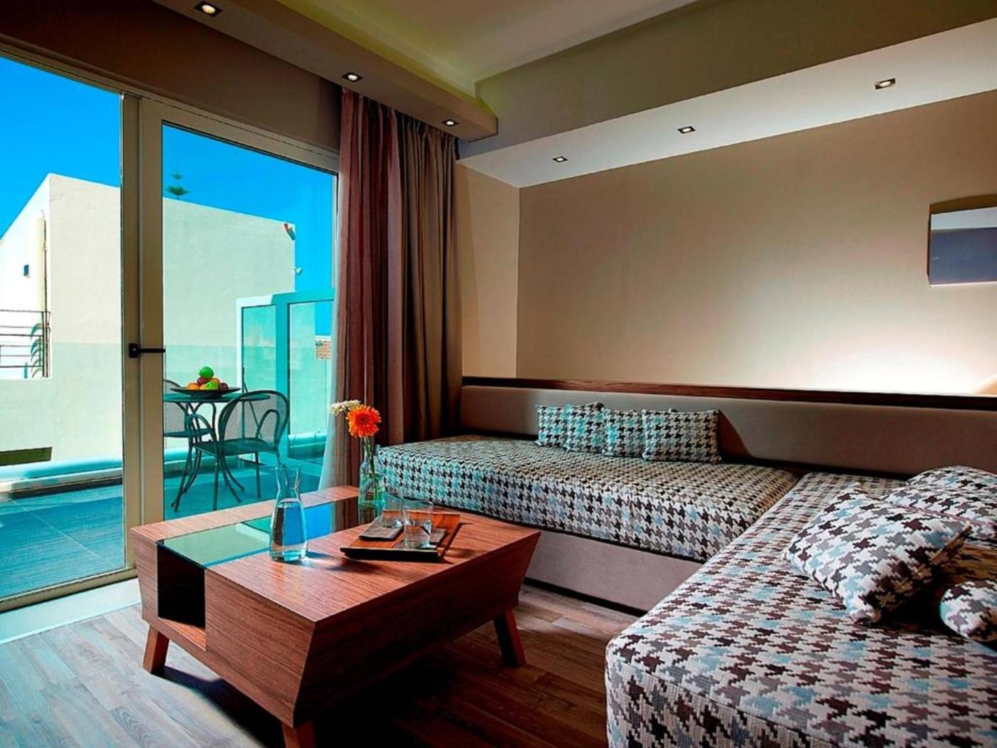 Elotis-Suites-Room-37