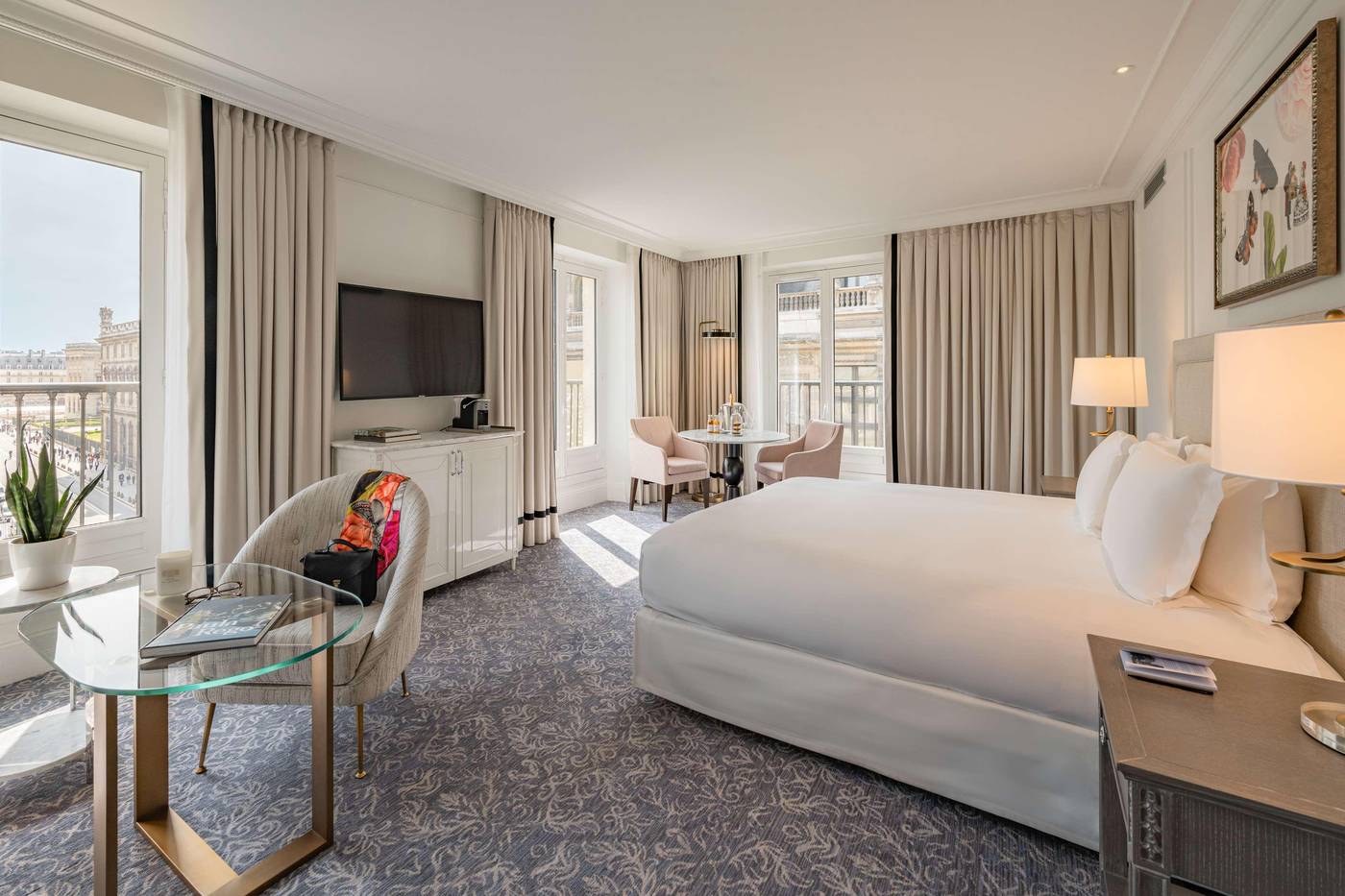 Hotel-du-Louvre-in-the-Unbound-Collection-by-Hyatt-Room-33