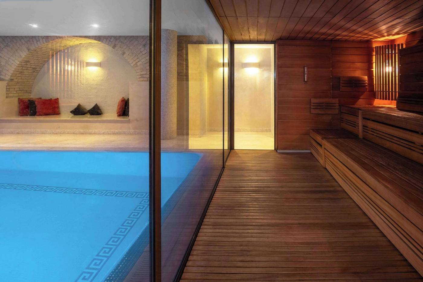 Grand Hotel Vilnius, Curio Collection By Hilton-Lithuania-Vilnius-General view-3