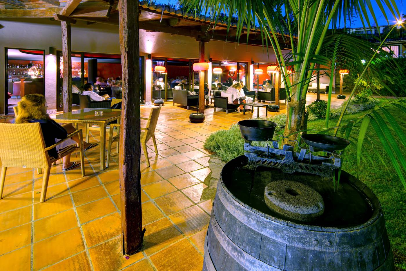 Quinta-Splendida-Wellness---Botanical-Garden-Bar-17