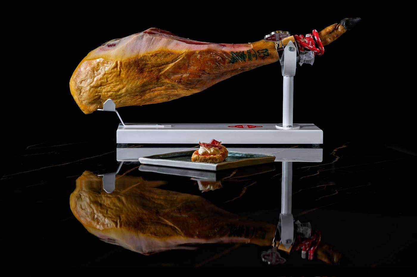 Amora-Resort-Phuket-Restaurant-38