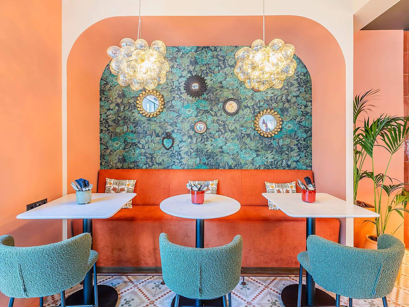 ibis-Lisboa-Parque-das-Nacoes-Bar-18