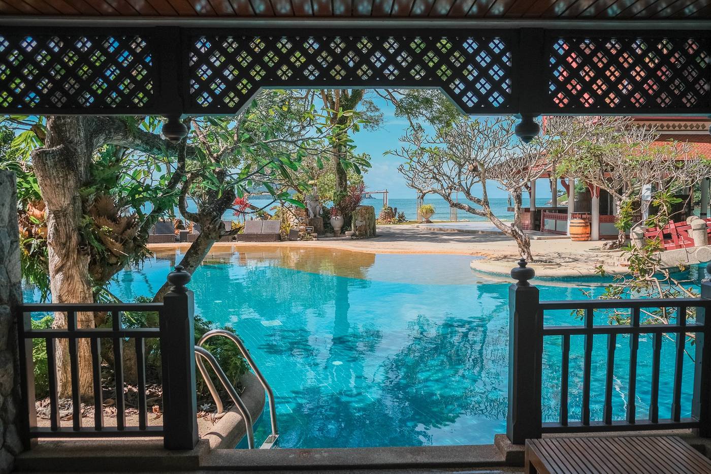 Thavorn-Beach-Village---Spa-Room-10