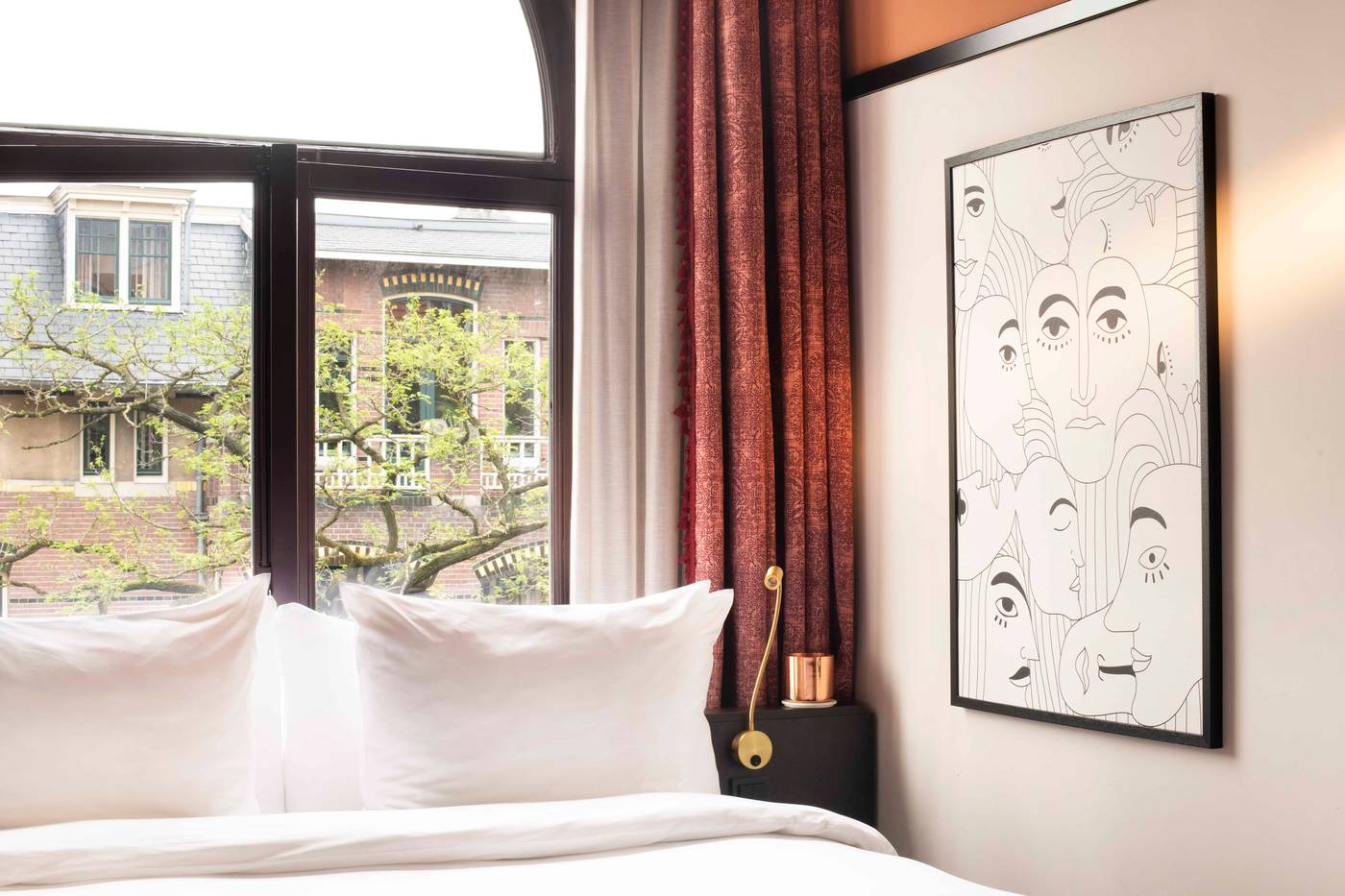 Jan-Luyken-Amsterdam-Room-23