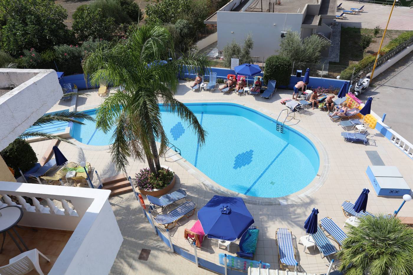 Moscha-Hotel-Terrace-5