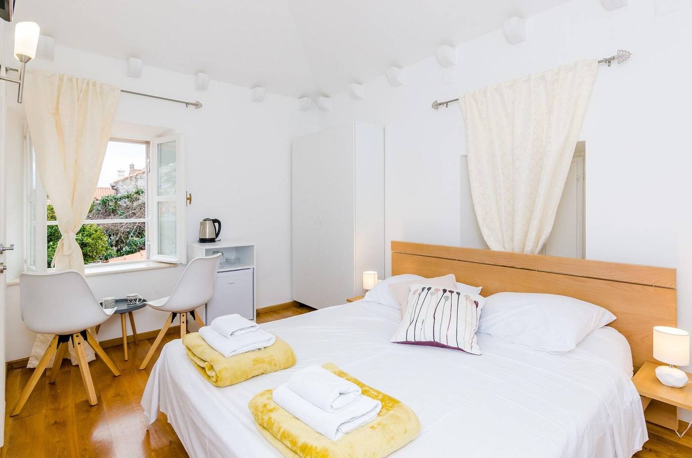 Cinema-View-House-Room-9