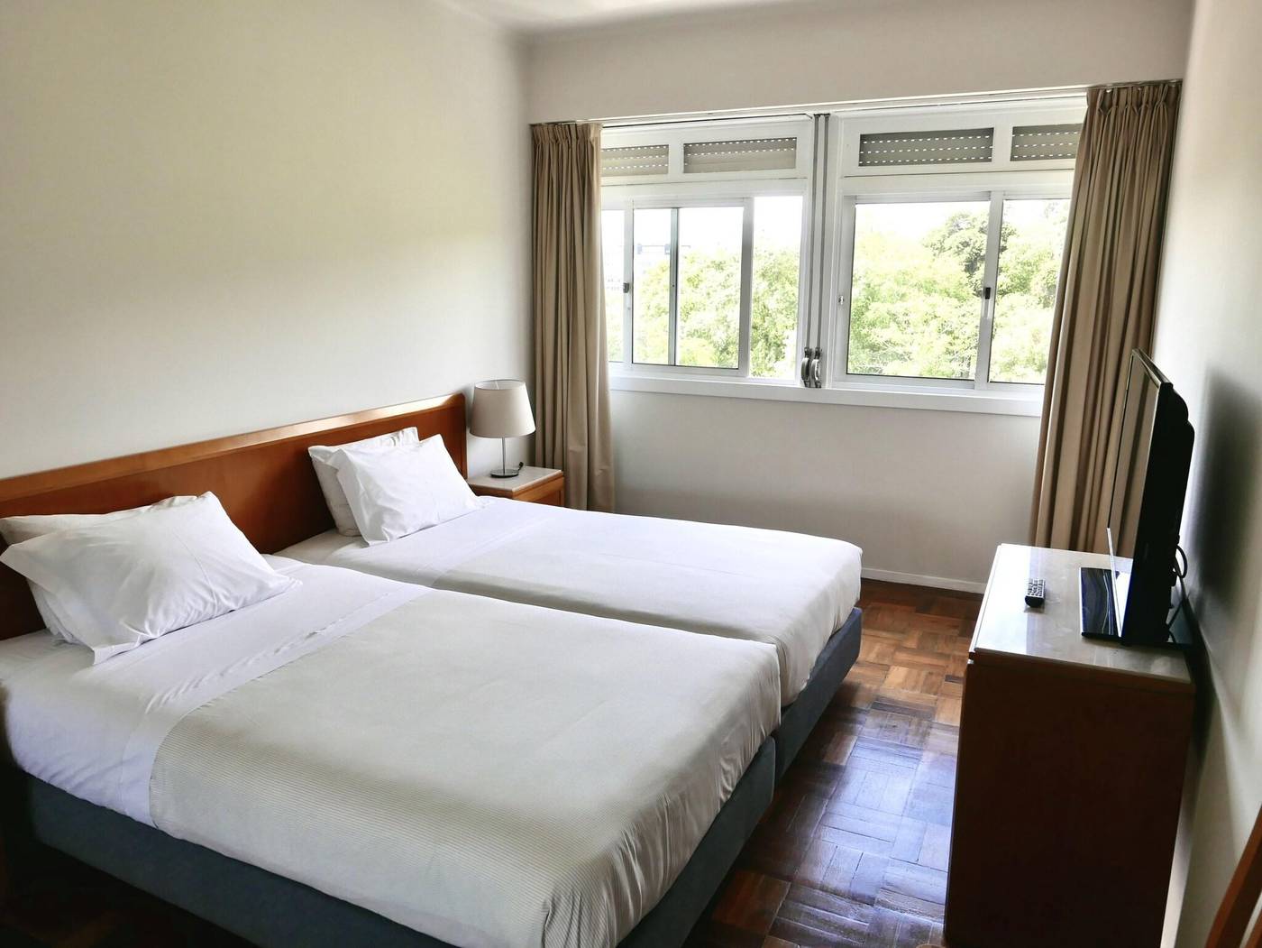 Lisboa-Central-Park-Room-6