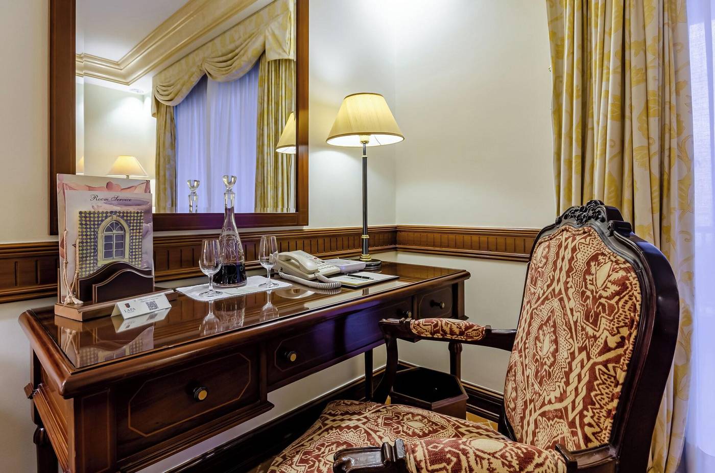 Olissippo-Lapa-Palace----The-Leading-Hotels-World-Room-42