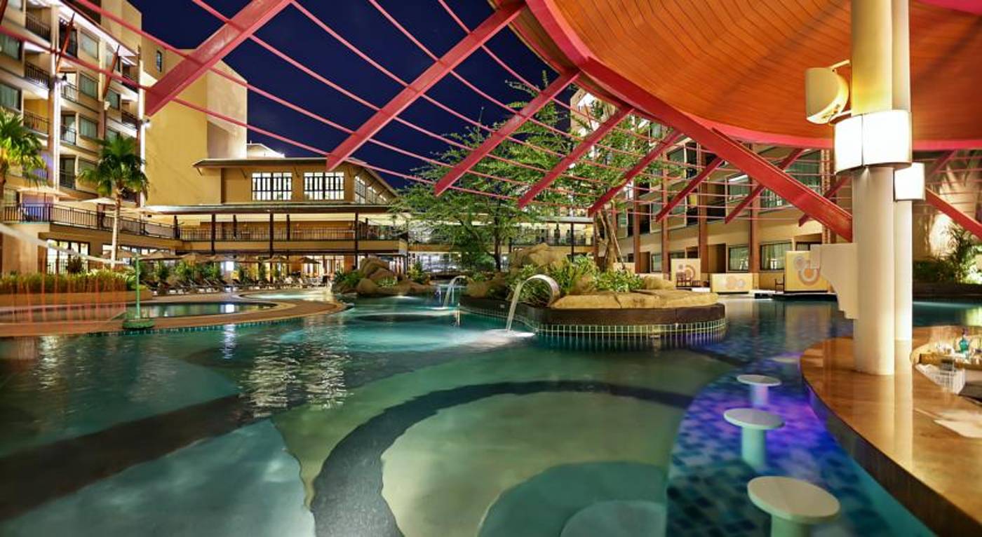 Novotel Phuket Vintage Park