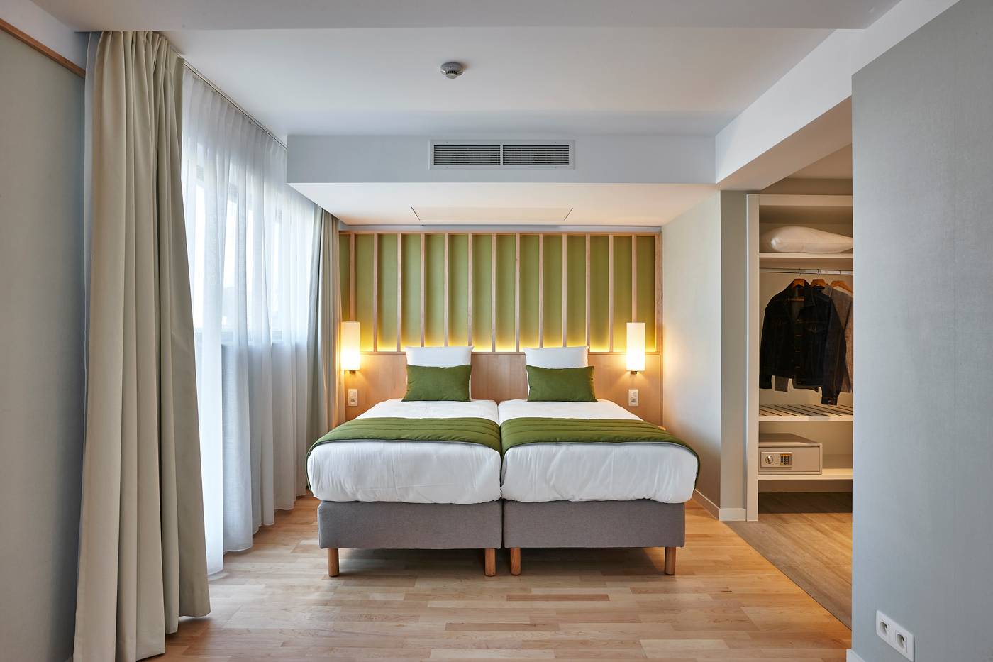 Yadoya-Hotel-Room-17