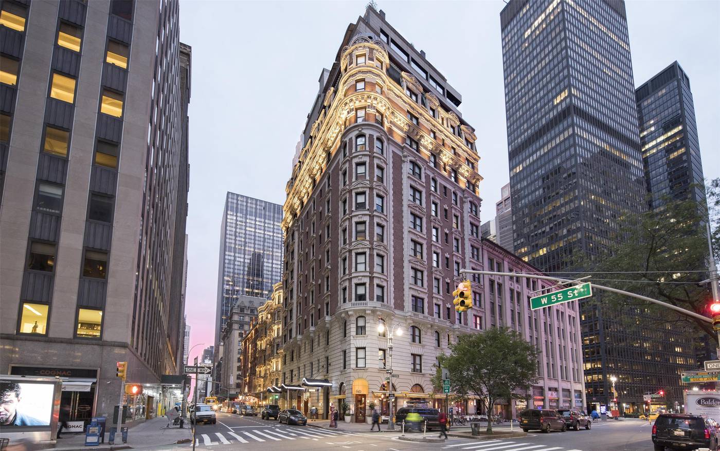 P-risi-Udvar-Hotel-Budapest--part-of-Hyatt-General-view-6