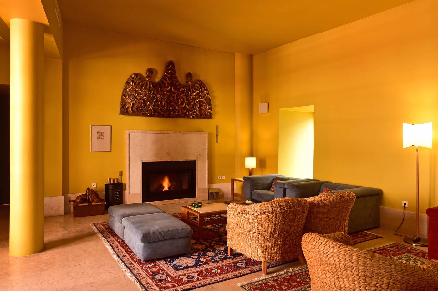 Pousada-Castelo-de-Alcacer-do-Sal-Lobby-15